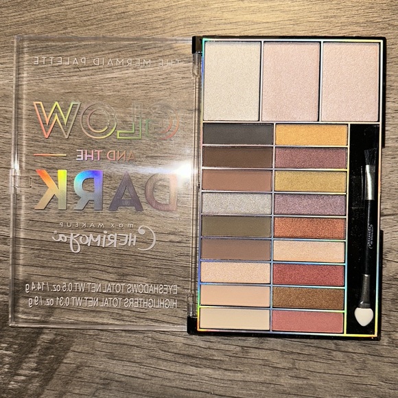 NWT Maybelline Mermaid Eyeshadow Pallete - Picture 2 of 5